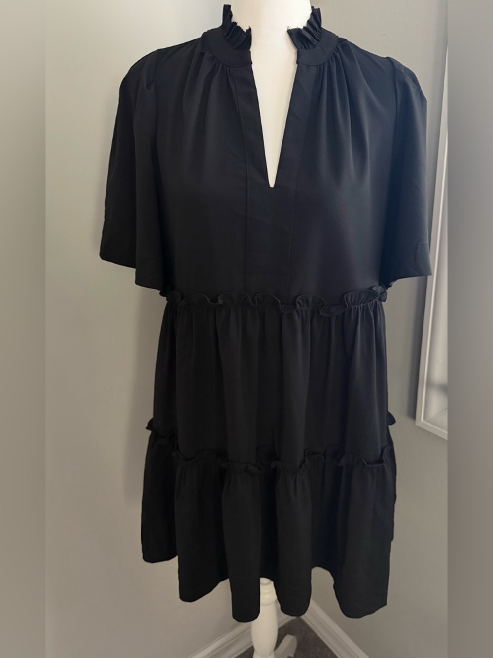 Tuckernuck Black Crepe Crawford
Mini Dress Various Size XXS - Picture 9 of 10